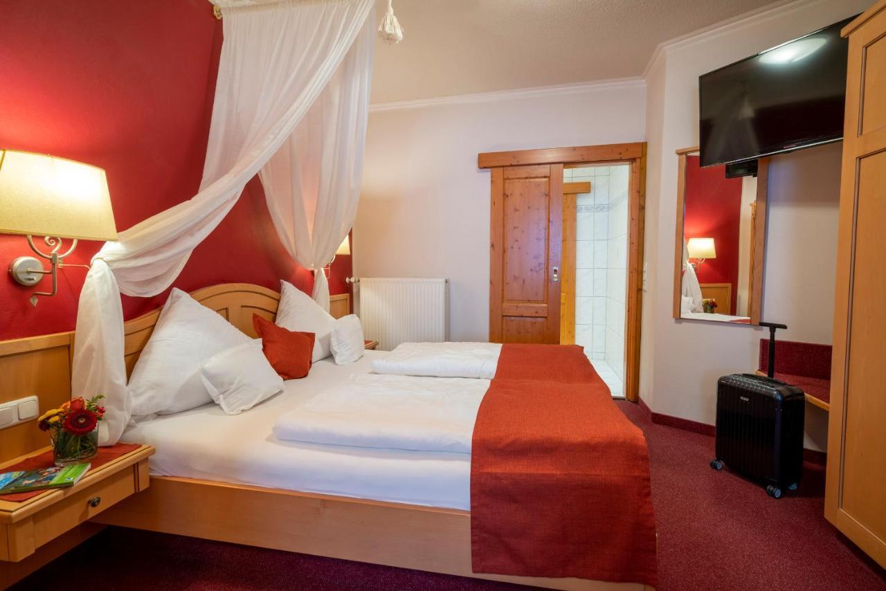Altkölnischer Hof 3*